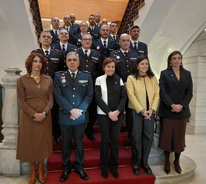 Toma posesión de tres inspectores y ocho subinspectores de la Policía Local  de Gijón.