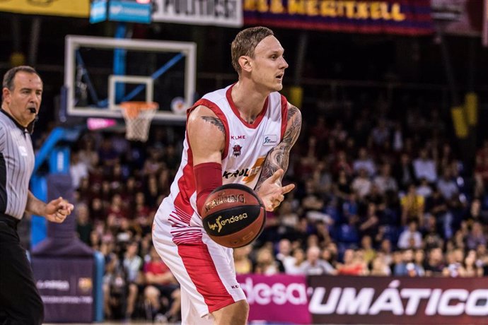 Archivo - El jufgador letón Janis Timma, durante un partido de Liga Endesa.