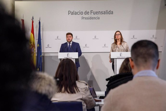 Rueda de prensa de los consejeros Nacho Hernando y Esther Padilla para dar cuenta de los acuerdos del Consejo de Gobierno.