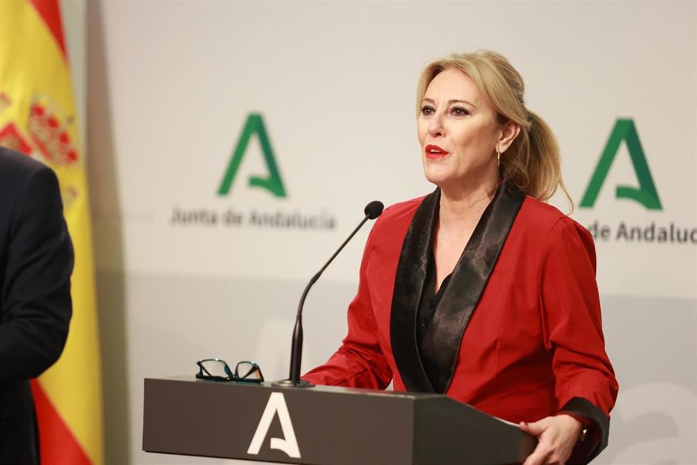 La consejera de Economía, Hacienda y Fondos Europeos y portavoz del Gobierno andaluz, CarolinaEspaña, 