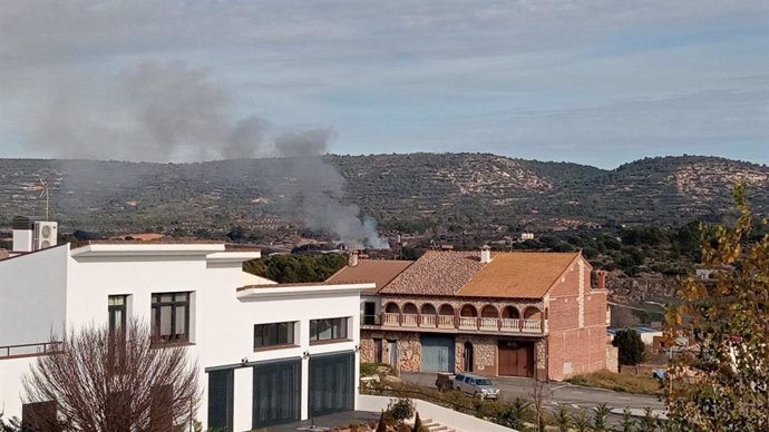 Controlado el incendio declarado en una nave industrial de Sacedón