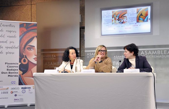 Clausura del proyecto 'Encuentros de Asociaciones de Mujeres Rurales por la Igualdad y contra la Violencia de Género' de la Asociación Clara Campoamor