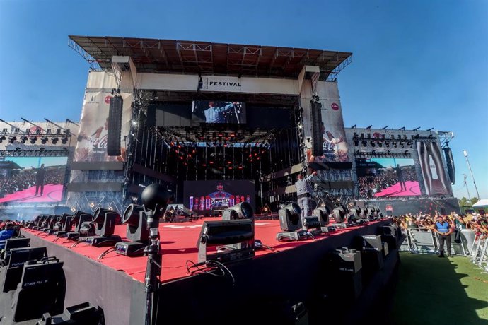 Archivo - El escenario del Coca Cola Music Experience 2022 que se celebra en Valdebebas, a 3 de septiembre de 2022, en Madrid (España). La presente edición cuenta con un cartel de 30 artistas nacionales e internacionales, entre los que destacan Bizarrap, 