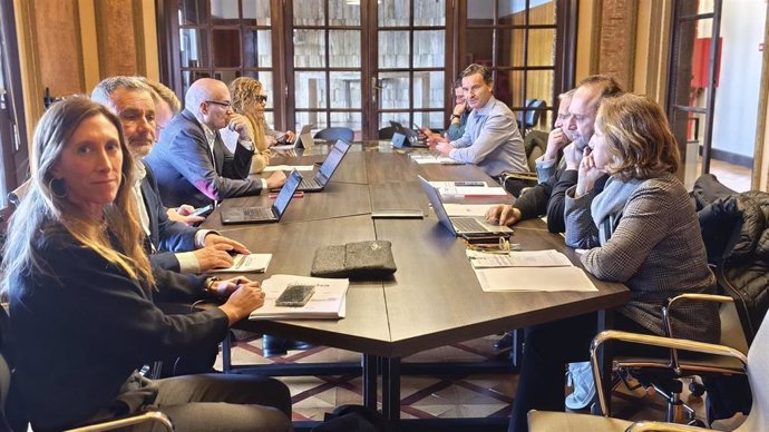 Reunión del Consejo de Administración de Promoción Empresarial y Turística de Gijón, S.A. (Gijón Impulsa), presidido por  la vicealcaldesa gijonesa y concejala de Economía, Empleo, Turismo e Innovación, Ángela Pumariega.