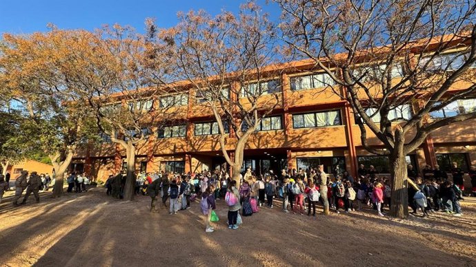 Xiquets en un col·legi a Paiporta.