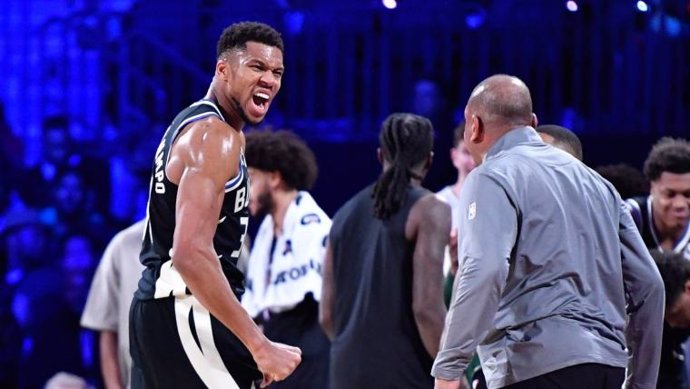 Giannis Antetokounmpo celebra la victoria de los Bucks en la Copa NBA 2024