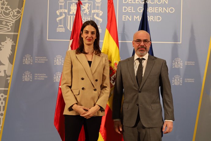 Rita Maestre junto al delegado del Gobierno en Madrid, Francisco Martín