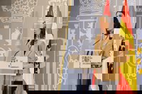 Maestre dice que con la moratoria Almeida quiere contentar a extrema derecha por la "criminal gestión" del PP en la dana