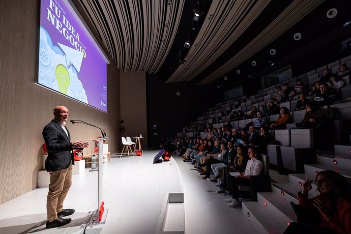 El consejero municipal de Economía, Innovación y Transformación Digital del Ayuntamiento de Zaragoza, Carlos Gimeno