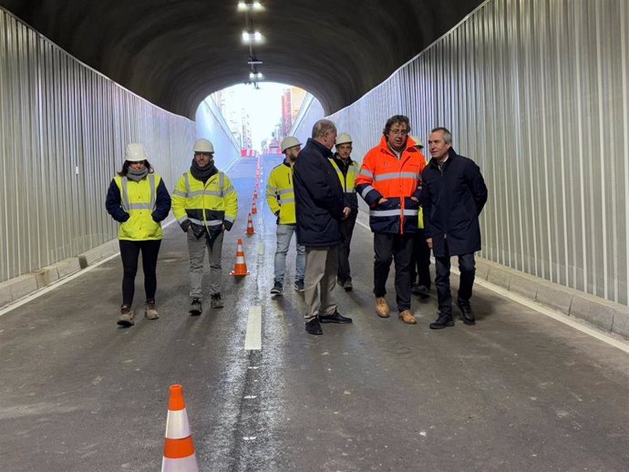 Abierto uno de los carriles del túnel de la calle Labradores (Valladolid)