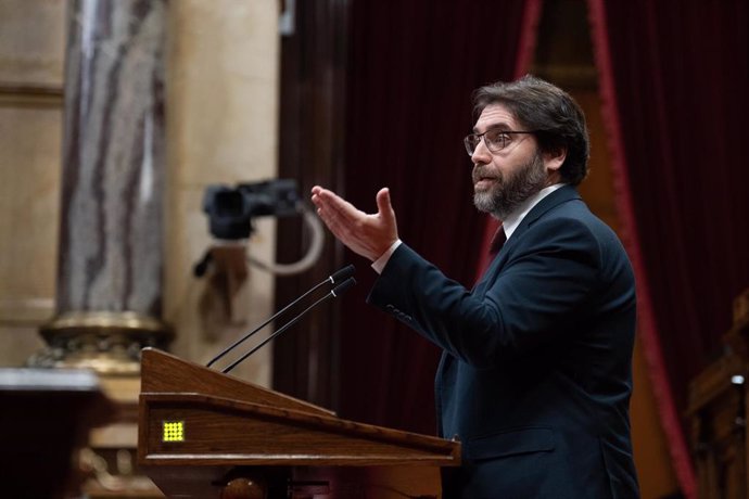 El portavoz del PSC en el Parlament, Ferran Pedret, interviene durante un pleno en el Parlament de Cataluña, a 18 de diciembre de 2024, en Madrid (España). El presidente de la Generalitat, comparece hoy ante el pleno del Parlament para informar sobre los 