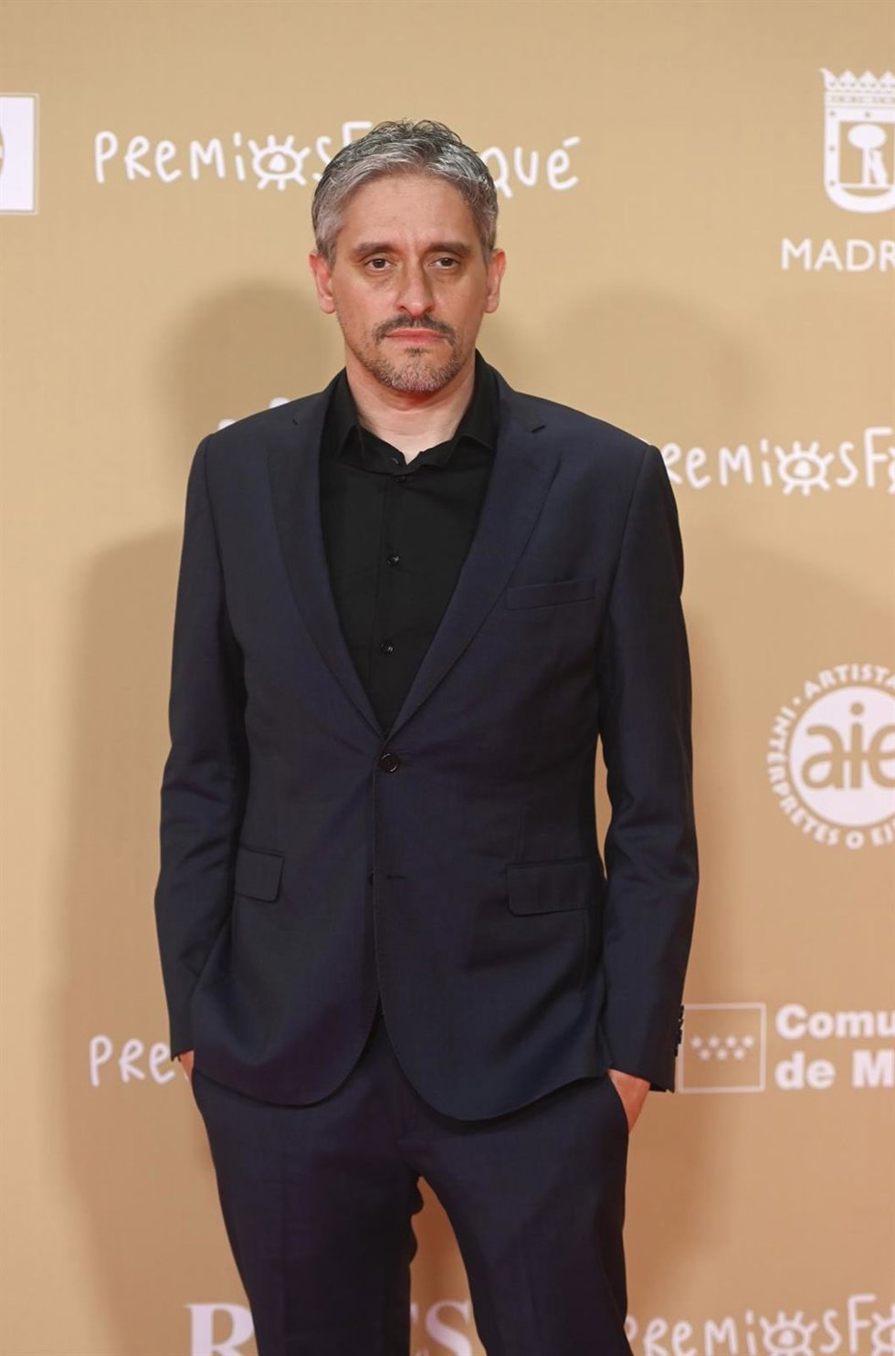 El director Marcel Barrena posa en la alfombra roja de la 30 edición de los Premios José María Forqué, en el Palacio Municipal de IFEMA, a 14 de diciembre de 2024, en Madrid (España). Los Premios Cinematográficos José María Forqué, conocidos como Premi