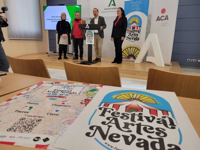 El delegado de Cultura de la Junta en Granada, Fernando Egea, interviene en la presentación del Festival Artes Nevada