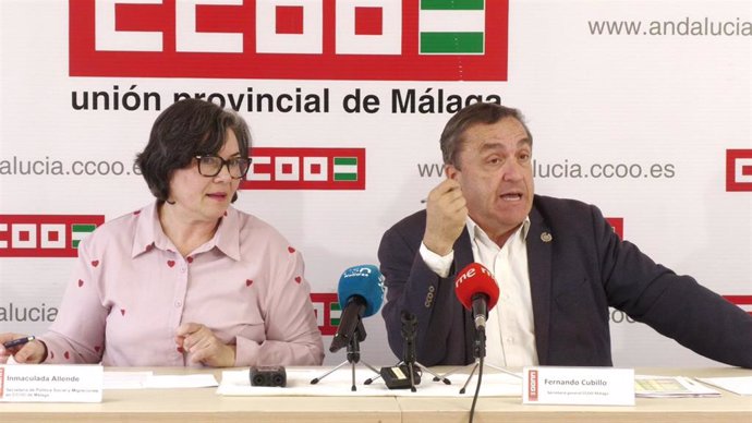 El secretario general de CCOO Málaga, Fernando Cubillo, e Inmaculada Sánchez Allende, secretaria de Políticas Sociales y Migraciones de CCOO Málaga.