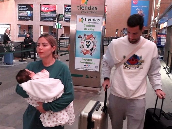 ALBA SILVA Y SERGIO RICO REGRESAN A SEVILLA POR NAVIDAD