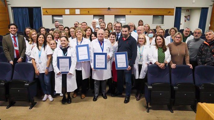 El Hospital Regional logra nuevas certificaciones de calidad para cuatro de sus unidades de gestión clínica