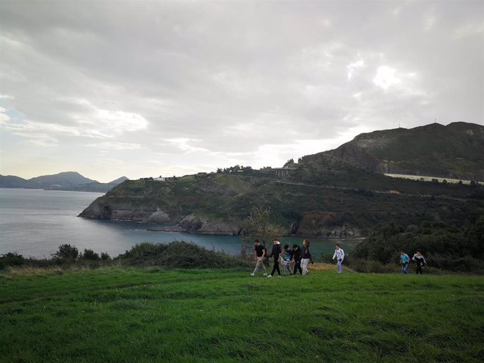 Imágenes de la campaña de ‘1m2 por el campo, los bosques y el monte’.