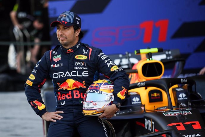 PEREZ Sergio (mex), Red Bull Racing RB20, portrait during the Formula 1 Etihad Airways Abu Dhabi Grand Prix 2024, 24th round of the 2024 Formula One World Championship from December 6 to 8, 2024 on the Yas Marina Circuit, in Abu Dhabi, United Arab Emirate