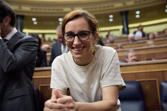 La ministra de Sanidad, Mónica García, durante una sesión de control al Gobierno, en el Congreso de los Diputados, a 18 de diciembre de 2024, en Madrid (España). Durante la sesión de control, el PP se centra en los escándalos judiciales que afectan al Eje