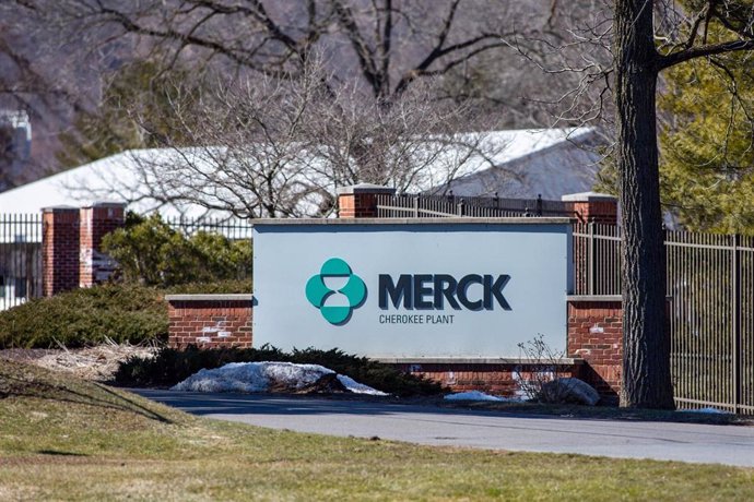 Archivo - Planta de la famacéutica Merck.