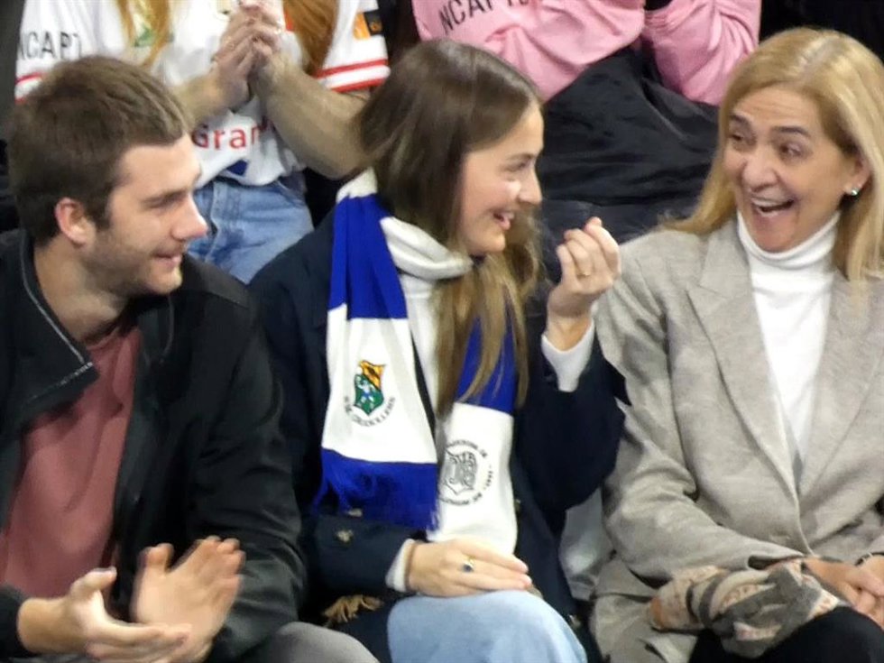 Juan Urdangarin, Johanna Zott y la infanta Cristina asisten al partido de balonmano de Pablo Urdangarin con su equipo este  miércoles en Granollers