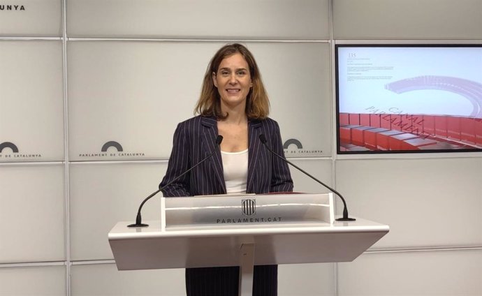 La líder de los Comuns en el Parlament, Jéssica Albiach, en rueda de prensa