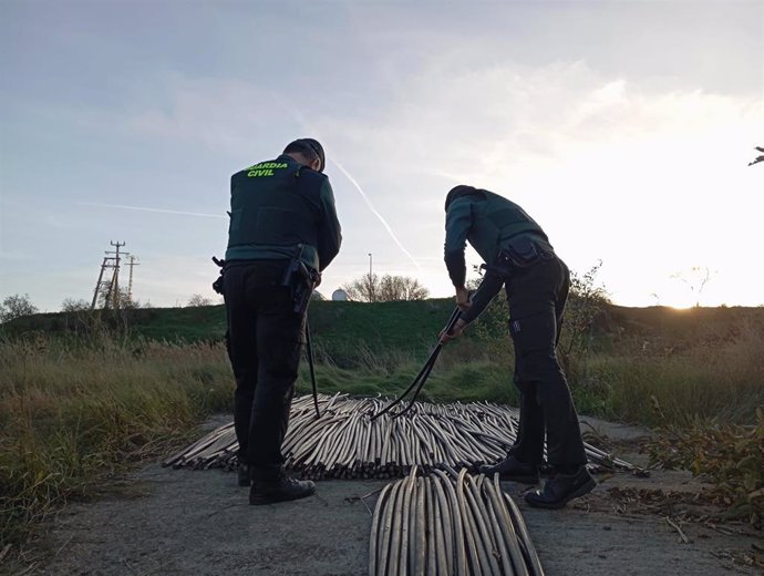 La Guardia Civil detiene al presunto autor de un robo de 4,5 km cable de cobre en La Sotonera (Huesca)