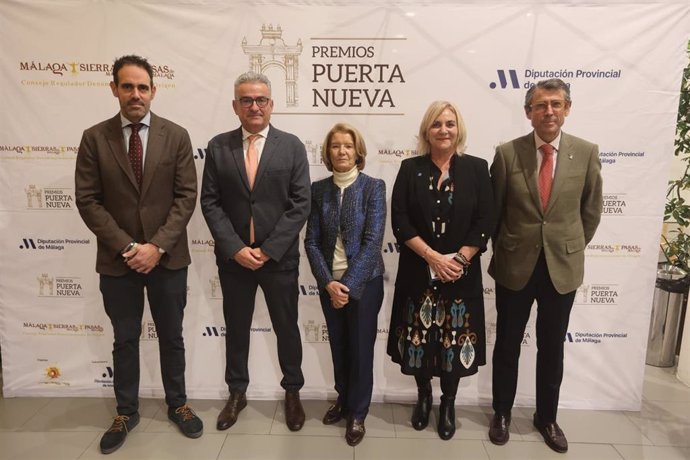 La directora de Sabor a Málaga, Leonor García, el presidente del Consejo Regulador, Juan Francisco Vallejos, el delegado de Agricultura, Pesca, Agua y Desarrollo Rural Fernando Fernández, y el presidente de Mahos, Javier Frutos, entre otros.