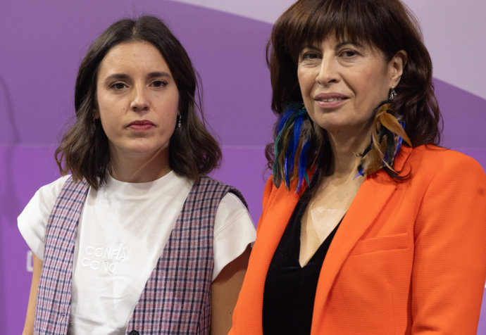 El Presidente del Gobierno, Pedro Sánchez, a su llegada al Tanatorio de San Isidro, a 17 de diciembre de 2024, en Madrid (España).