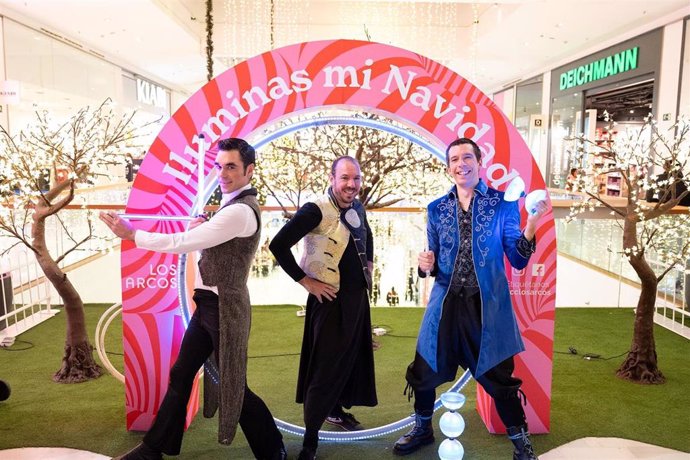 El centro comercial Los Arcos, en Sevilla, acogerá la llegada de Papá Noel y un espectáculo infantil en su tercer fin de semana de Navidad.