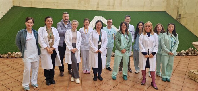 El servicio de Dermatología y Venereología del Hospital Universitario Costa del Sol se ha convertido en el segundo en Andalucía y primero de esta especialidad de Málaga en conseguir la certificación de calidad en nivel 'Excelente' de la ACSA.