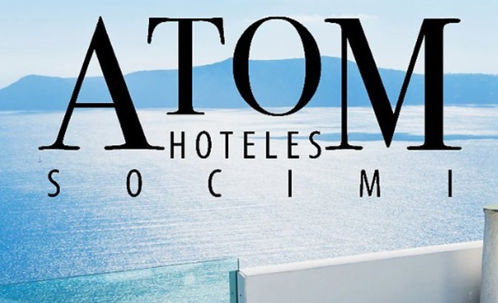 Archivo - Logo de Atom Hoteles, la socimi de Bankinter