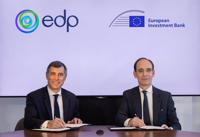 EDP firma con BEI préstamos por 700 millones para impulsar renovables y modernizar redes en España y Portugal