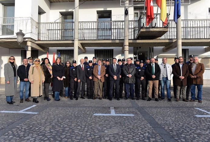 Presentados los 17 nuevos policías locales que comenzarán su formación en el IFISE