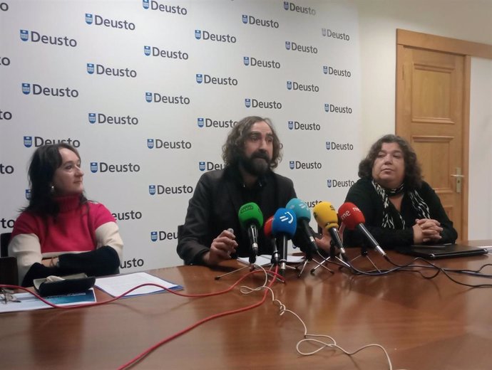 Iratxe Aristegi, Braulio Gómez y María Silvestre