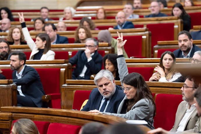 Votación de mociones en el pleno del Parlament