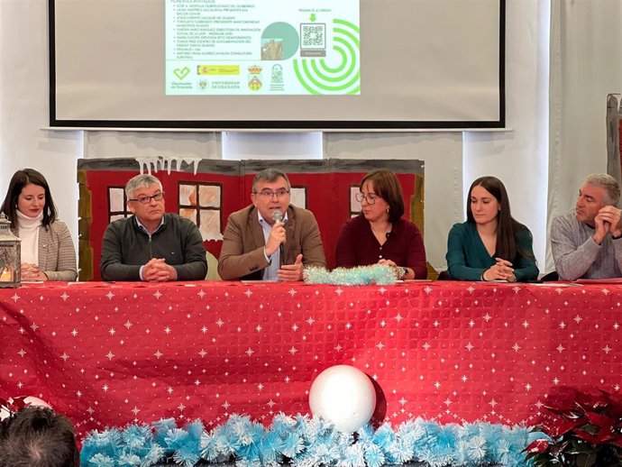 El subdelegado del Gobierno en Granada, José Antonio Montilla, interviene en las jornadas de patrimonio sobre casas cueva y juventud de Bácor-Olivar