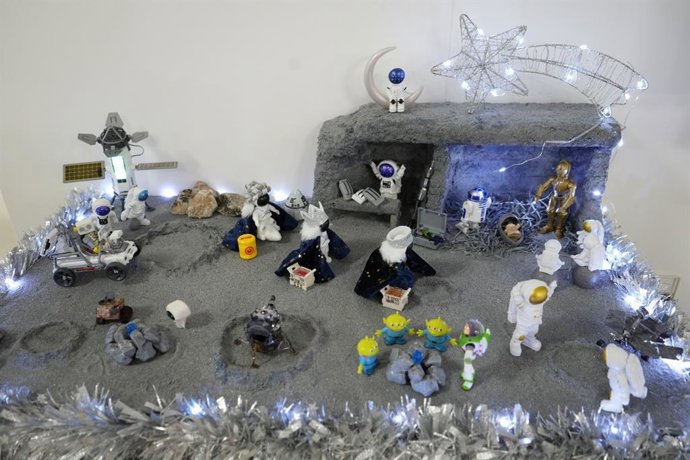 Belén espacial ubicado en la UCI Pediátrica premiado en un concurso en los hospitales de Cádiz y San Fernando.