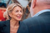 Díaz, tras el acuerdo con CCOO y UGT para reducir jornada: "Hoy somos un país más justo y más feliz"