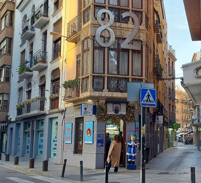 La puerta de la administración La Envidiosa