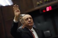 Erdogan apuesta por la retirada de las sanciones a Siria para facilitar la labor de sus autoridades yihadistas