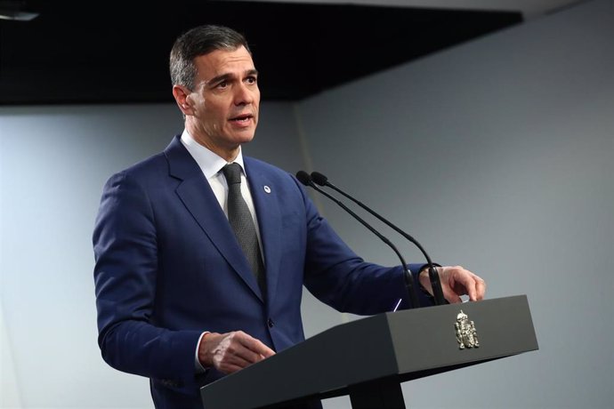 El presidente del Gobierno, Pedro Sánchez, ofrece una rueda de prensa tras el Consejo Europeo, a 19 de diciembre de 2024, en Bruselas (Bélgica). Los líderes de la Unión Europea (UE) se han reunido en una cumbre apoyando a Ucrania con el objetivo de increm