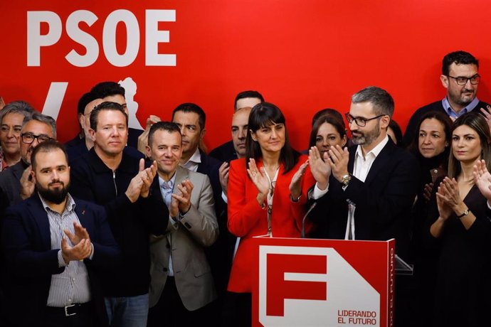 El precandidato, Francisco Lucas Ayala, durante la presentación de su candidatura a la Secretaría General del Partido Socialista de la Región de Murcia, en la sede del PSRM-PSOE, a 20 de diciembre de 2024, en Murcia (España). Francisco Lucas Ayala se ha c