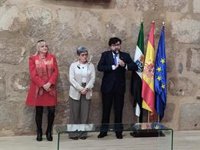 Patronal y sindicatos piden "responsabilidad" a los grupos políticos para Extremadura tenga presupuestos en 2025