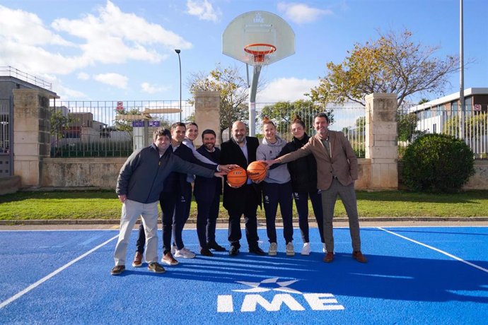 Cort inaugura las nuevas pistas de 3x3 de baloncesto y de voleibol de Son Moix