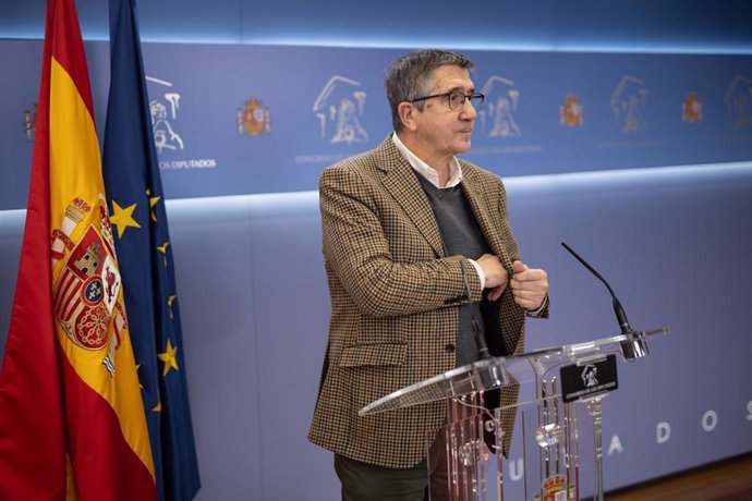 El portavoz del PSOE, Patxi López, en el Congreso de los Diputados, a 17 de diciembre de 2024, en Madrid (España).