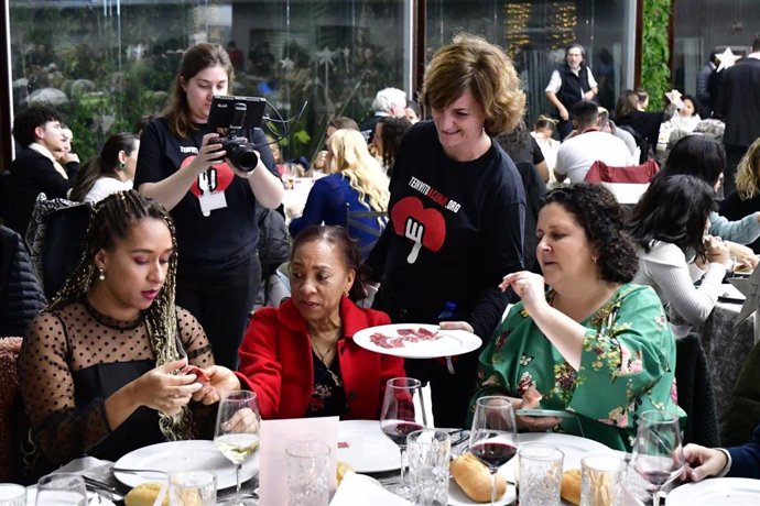 Imagen de una de las cenas de Te invito a cenar.