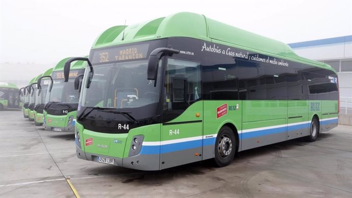 Comunidad renueva el convenio del abono transporte con Castilla-La Mancha