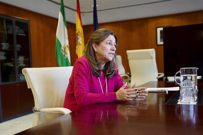 La consejera de Desarrollo Educativo y Formación Profesional de la Junta de Andalucía, María del Carmen Castillo durante una entrevista concedida a Europa Press. 