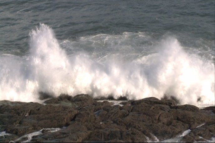 Archivo - Olas en Bermeo